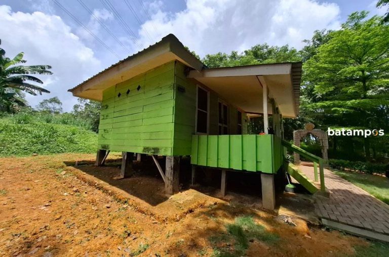 Musala dari Plastik di TPA Telagapunggur
