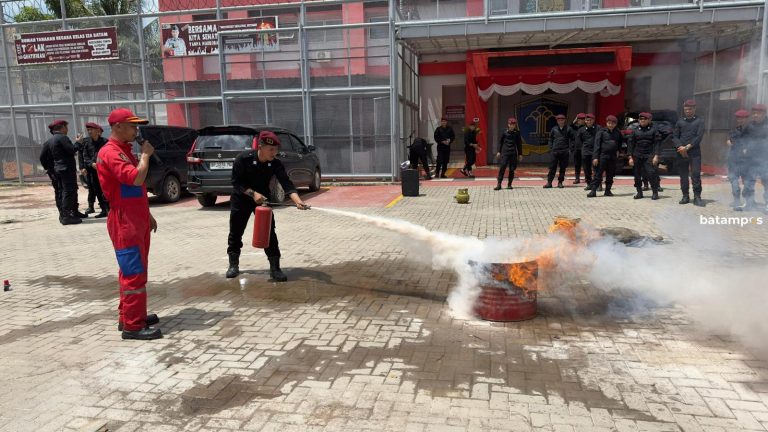 Rutan Batam Gelar Simulasi Penanganan Musibah Kebakaran Bersama Damkar