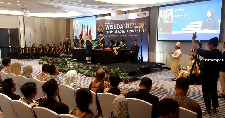 48 Mahasiswa Politeknik Bintan Cakrawala Diwisuda, 81,3 Persen Lulusan Langsung Terserap Dunia Industri