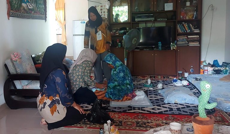 11 Pemilih di TPS Roby Tak Bisa Datang karena Alasan Kesehatan, Petugas KPPS Jemput Bola