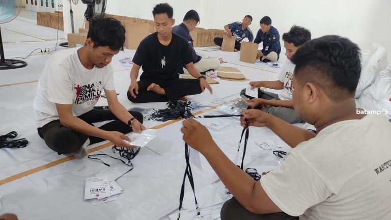 KPU Tanjungpinang Mulai Packing Logistik Pilkada, H-2 Dikirim ke PPS