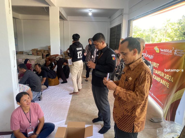 Surat Suara Pilbup Karimun Lebih 1.591 Lembar, Surat Suara Pilgub Kurang 239 Lembar