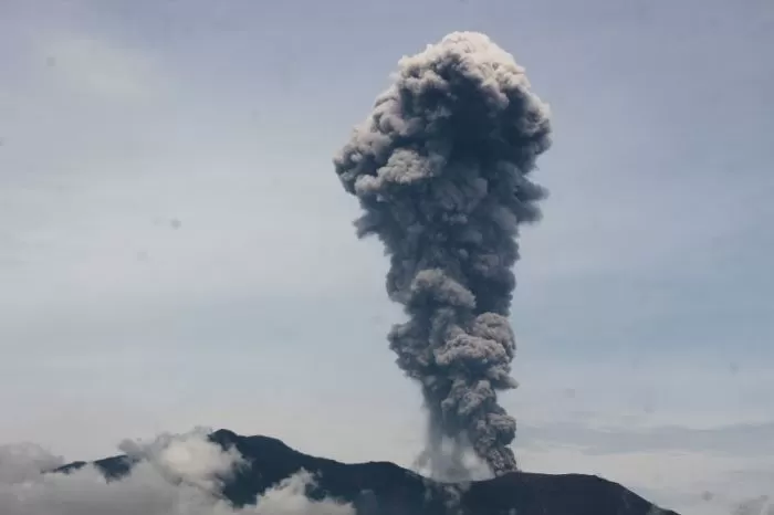 Gunung Marapi Sumbar Kembali Erupsi, PVMBG Pantau Aktivitas 24 Jam