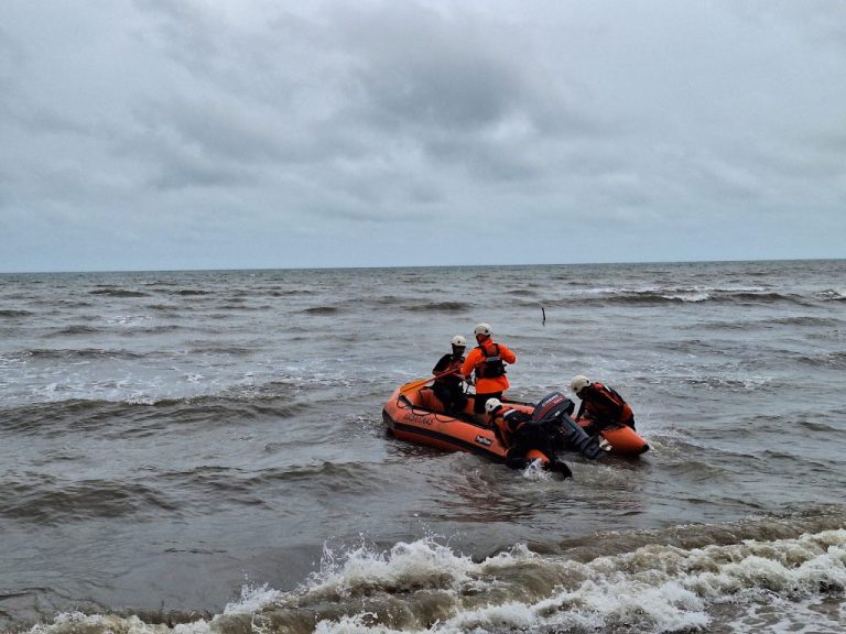 Pencarian Hari Kedua Pengunjung Pantai Melayu Masih Nihil