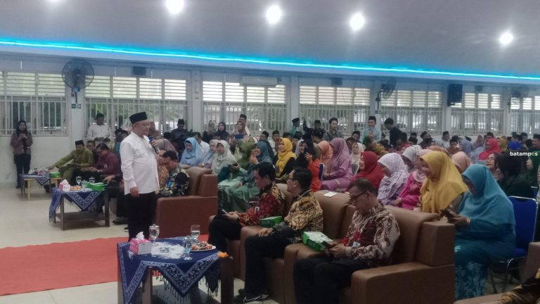 Mendikdasmen Temui Guru dan Kepala Sekolah di Batam, Bahas Peningkatan Kualitas Pendidikan Dasar dan Menengah