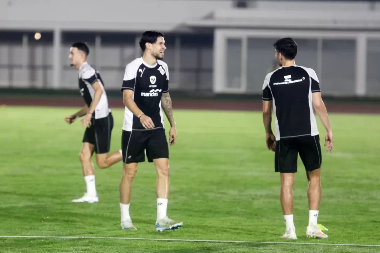 Shin Tae-yong Pastikan Kevin Diks Siap Debut Timnas Indonesia Lawan Jepang