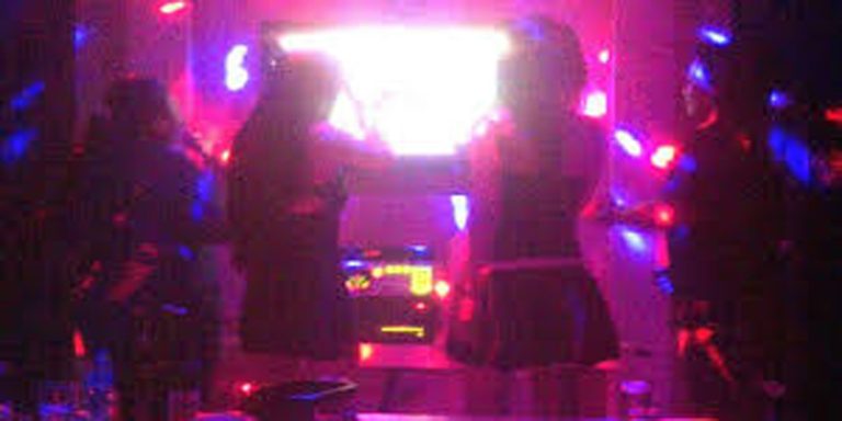 Mami Karaoke Ditangkap Polisi Karena Pekerjakan Bocah jadi LC