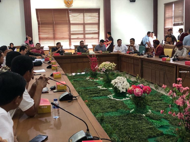 DPRD Batam Desak Penyelesaian Polemik Warga Teluk Bakau Secara Adil