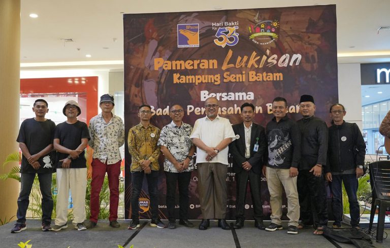 Plh. Kepala BP Batam Purwiyanto Buka Pameran Lukisan Pembangunan dan Pariwisata
