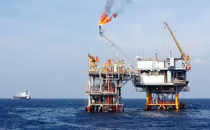 Harga Minyak Dunia Naik 3 Persen