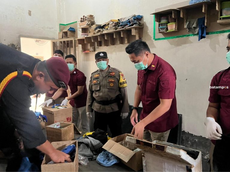 Pastikan Lingkungan Aman dan Tertib, Rutan Batam Kembali Geledah Kamar Hunian WBP