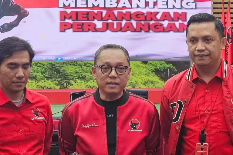 Bertebaran Spanduk Sentil Megawati, Ini Tanggapan PDIP