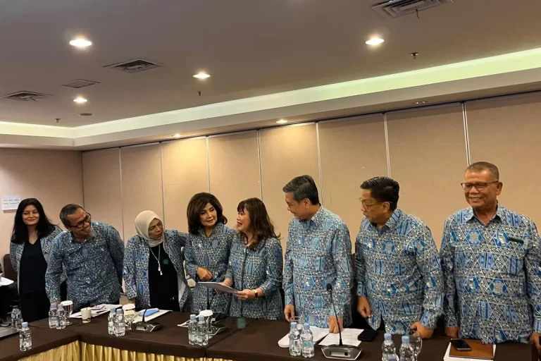 Apindo Proyeksikan Pertumbuhan Ekonomi Indonesia 2025 Bakal Stagnan