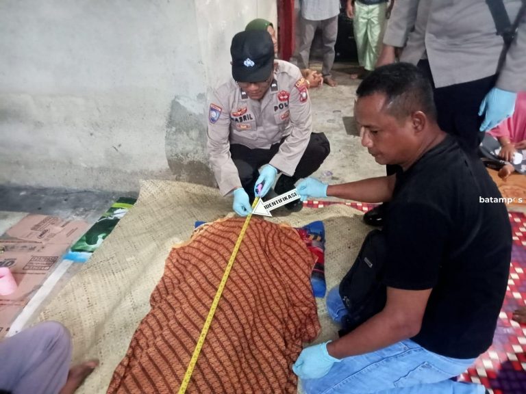 Ibu Temukan Anak Tewas Gantung Diri di Rumahnya