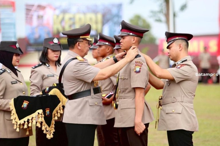 144 Siswa Bintara Dilantik di Mapolda Kepri