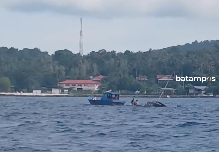 Ingin Antar Hasil Tangkapan ke Penampung, Pompong Nelayan Tenggelam Dihantam Angin Kencang