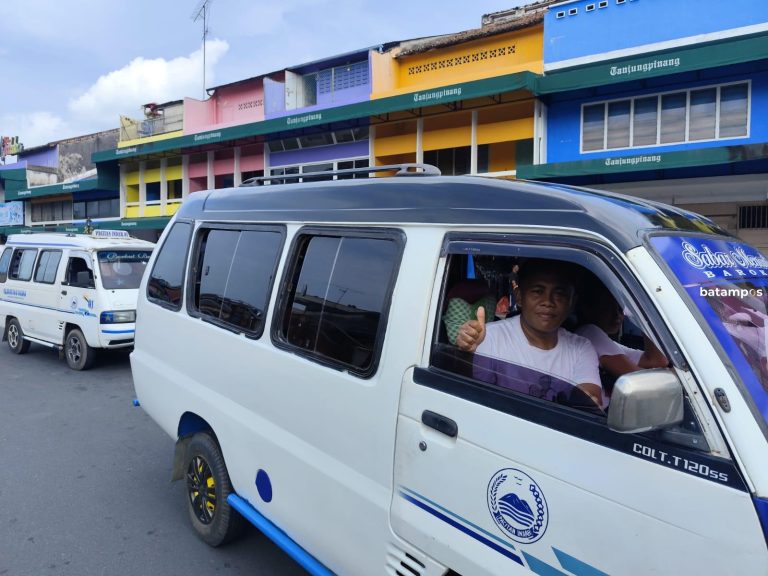 Curhat Sopir Angkot, Sulit Isi Pertalite Subsidi di SPBU