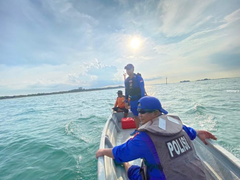 Pemancing Terseret Gelombang di Pantai Bahagia Nongsa, 1 Tewas dan 1 Hilang