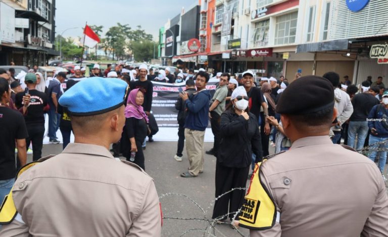 Masyarakat dan Mahasiswa Batam Tuntut Pilkada Ulang