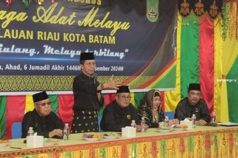 Gantikan Mendiang Nyat Kadir, Raja Muhammad Amin Nakhodai LAM Kepri Kota Batam