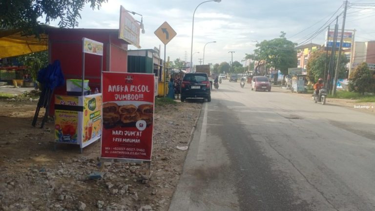 Pemukiman Semakin Padat, Warga Desak Jalan Marina City Segera Dilebarkan