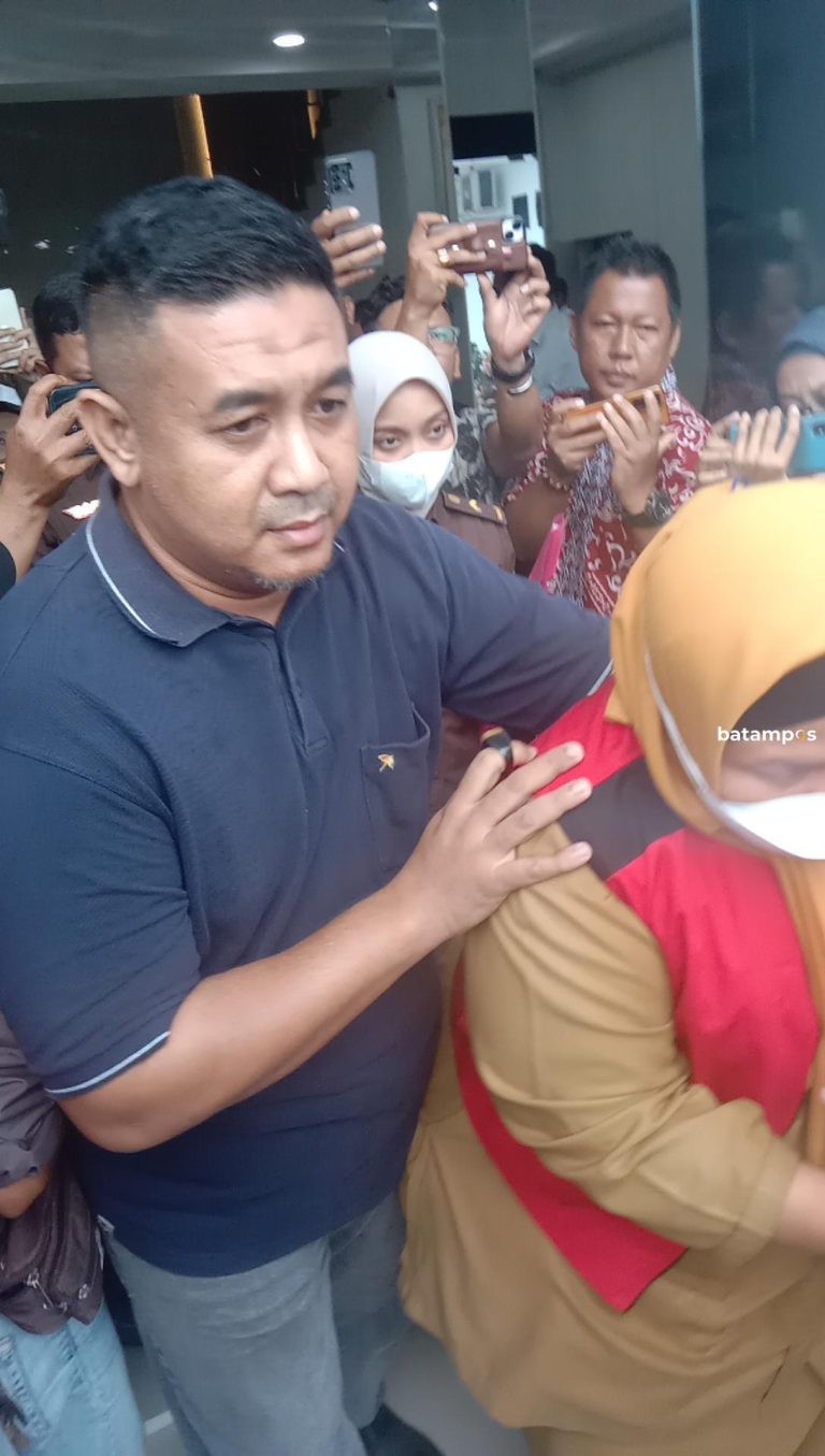 Kadis dan Mantan Kadis Lingkungan Hidup Karimun jadi Tersangka Korupsi