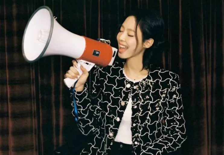 Video ‘Happy Holidays’ Jennie BLACKPINK Jadi Kado Spesial Akhir Tahun