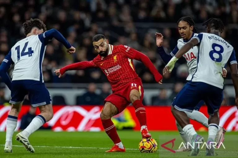 Liverpool Gebuk Leicester 3-1, Kian Kokoh di Pucuk Liga Inggris