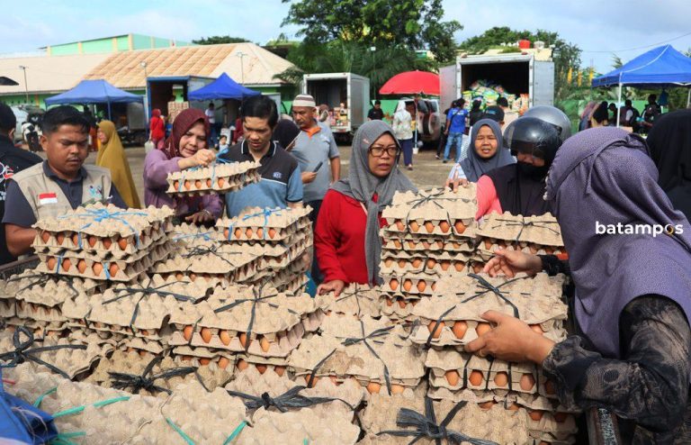 Bawang dan Cabai Laris Manis di Operasi Pasar Murah Kota Batam