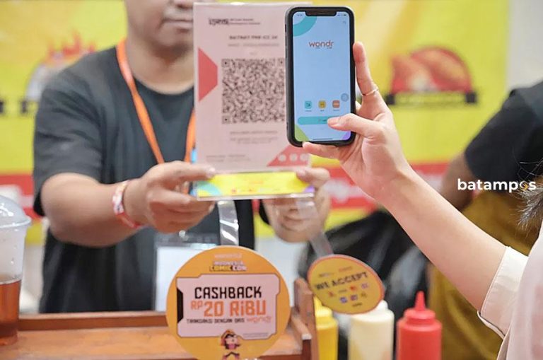 Transaksi Pakai QRIS Dibebankan kepada Pedagang