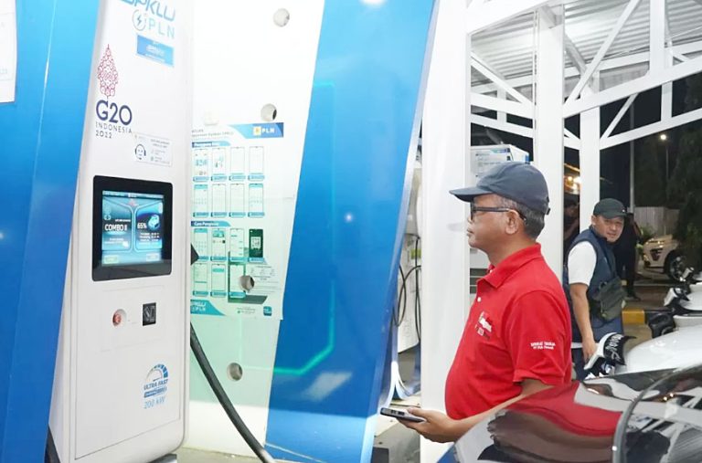 PLN Siapkan 8.000 Unit SPKLU