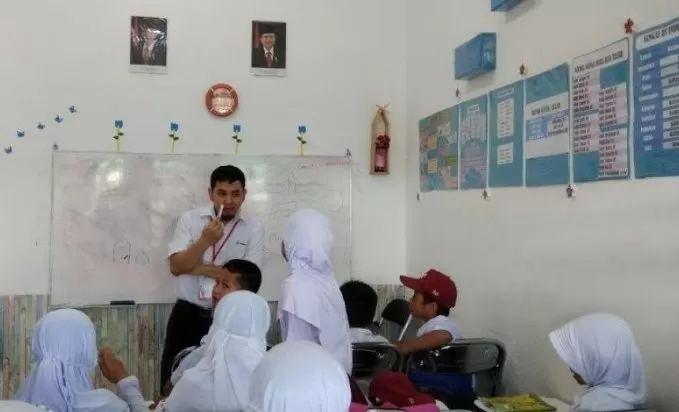 Kepanitiaan Sekolah Bisa Ganti Jam Mengajar Guru