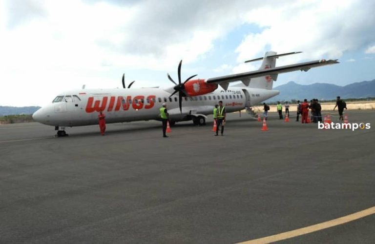 Harga Tiket Pesawat Belum Turun