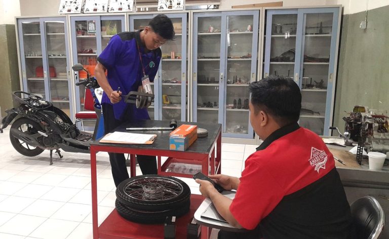 Tingkatkan Mutu Pendidikan Vokasi Melalui Technical Skill Contest for Student & Teacher