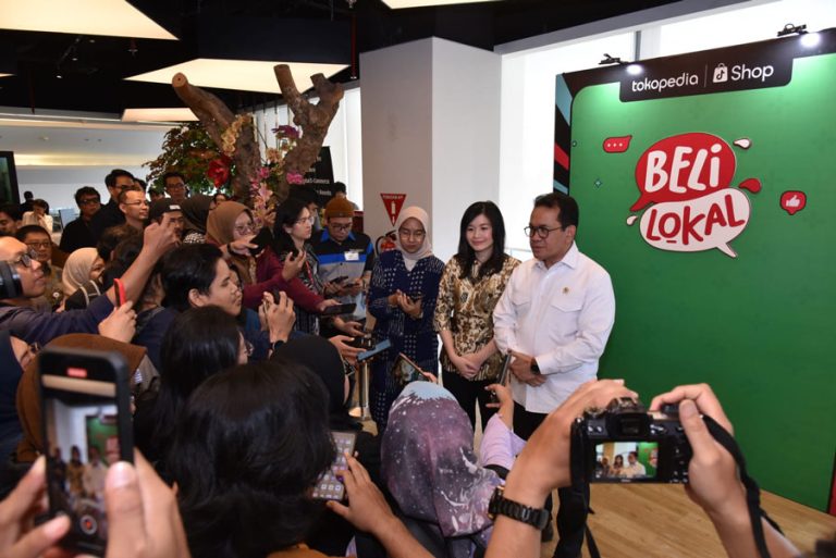 Momentum Harbolnas, Satu Tahun Sinergi Tokopedia dan ShopTokopedia Dorong Pendapatan UMKM Naik 95%
