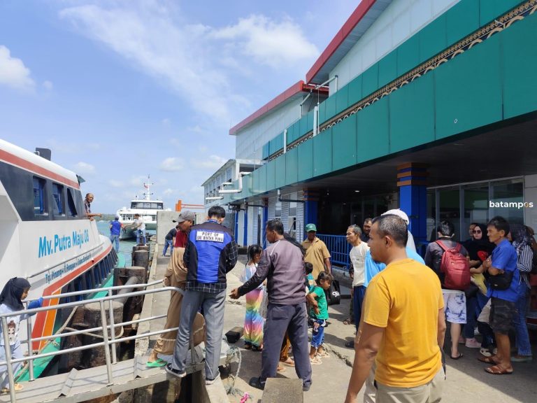 Jelang Nataru, Lonjakan Penumpang Mulai Terjadi di Pelabuhan Tanjungpinang