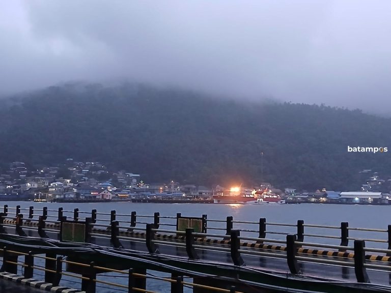 Kerap Diguyur Hujan Lebat Disertai Air Laut Meluap, Tarempa Terancam Berpotensi Banjir