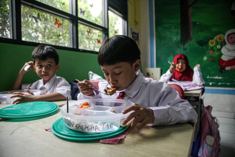 Muhaimin Iskandar Klaim Program Makan Bergizi Punya Manfaat Ganda