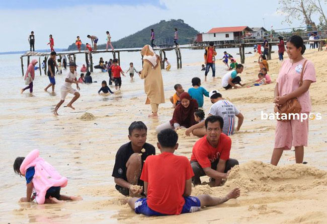 Polisi Ingatkan Warga yang Berlibur ke Lokasi Wisata untuk Berhati-hati