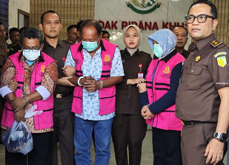 Tiga Tersangka Korupsi Pembangunan Studio LPP TVRI Kepri Ditahan Jaksa