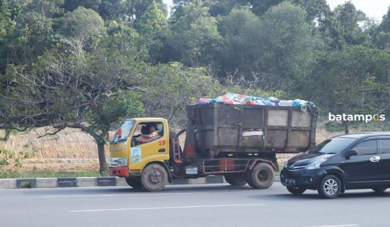 Tambah Armada, DLH Batam akan Tambah 10 Petugas Kebersihan pada 2025