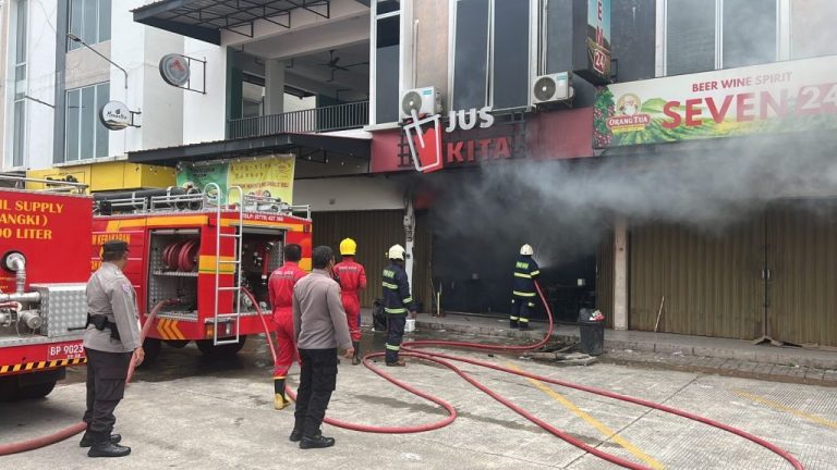 Tabung Gas Bocor dan Meledak di Kafe Mitra Raya, 2 Karyawan Terluka
