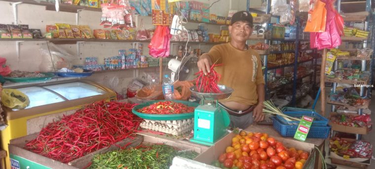 Harga Cabai Rawit Tembus Rp100 Ribu Per Kg