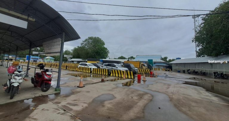 Jelang Libur Panjang, Sejumlah Penumpang Mulai Berburu Tiket Online RoRo Uban – Punggur