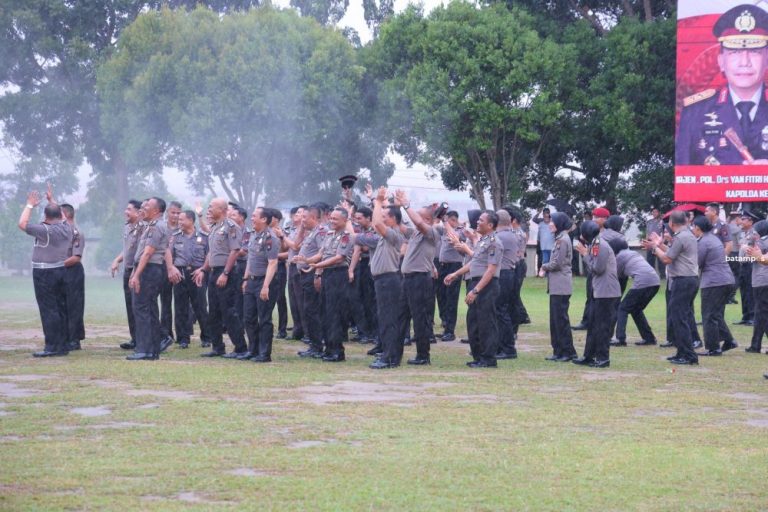 517 Personel Polda Kepri Naik Pangkat