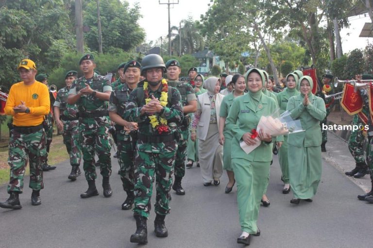 Mayor Inf Bayu Hanuranto Wicaksono Resmi Komandani Yonif 136/Tuah Sakti, Serah Terima Jabatan Dihadiri Danrem 033/WP