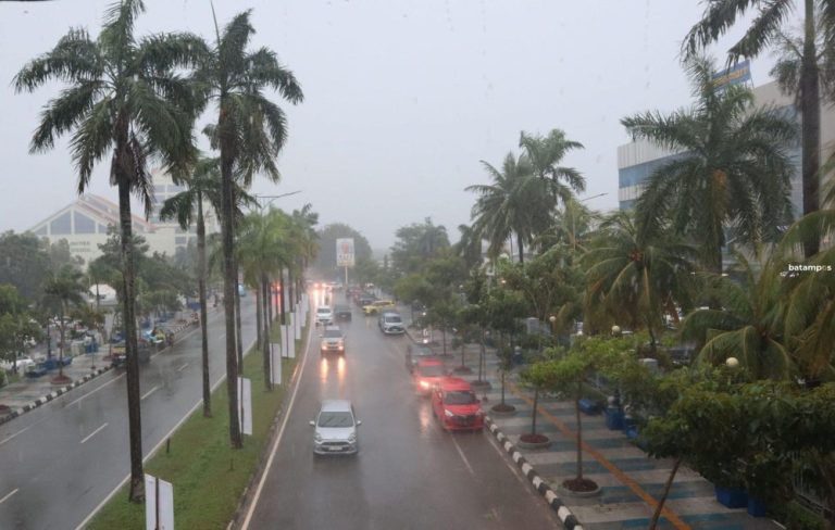 Batam Diguyur Hujan Deras, DBM-SDA Pastikan Jalan Umum Bebas Banjir