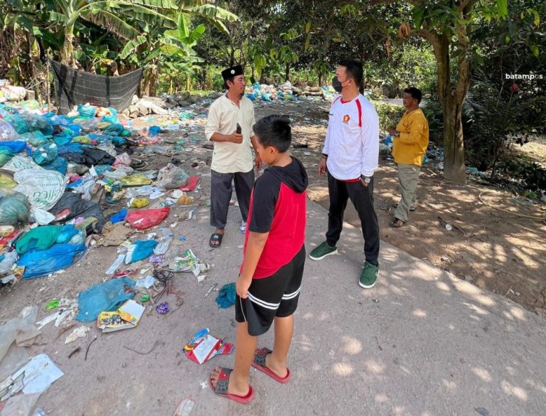 Sampah Menumpuk di Batam, DLH Salahkan Budaya Buang Sampah Sembarangan