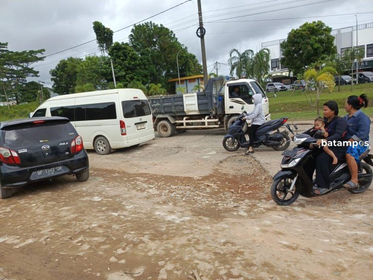 Titik Kerusakan Jalan di Batuaji, Sagulung, dan Marina Terus Bertambah