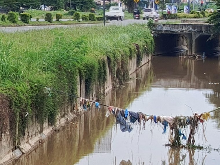 Jaringan Kabel Bawah Tanah Memperburuk Kondisi Drainase